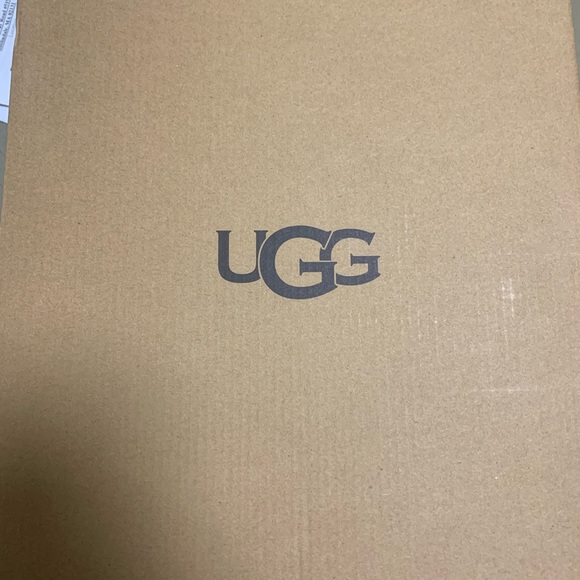 Ugg Ashton Lace White Boots size 5.5 - Picture 3 of 6